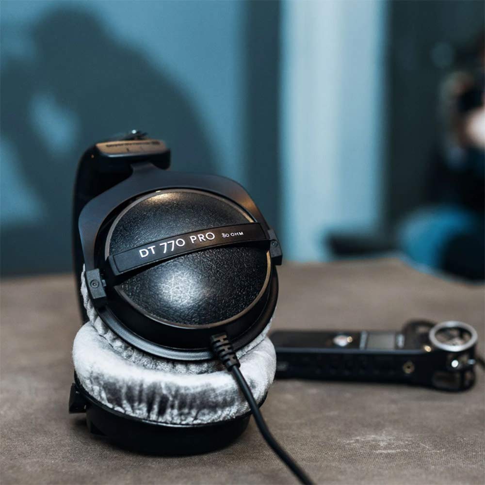 Amazon.com: beyerdynamic DT 770 PRO 80 Ohm Closed-Back Studio